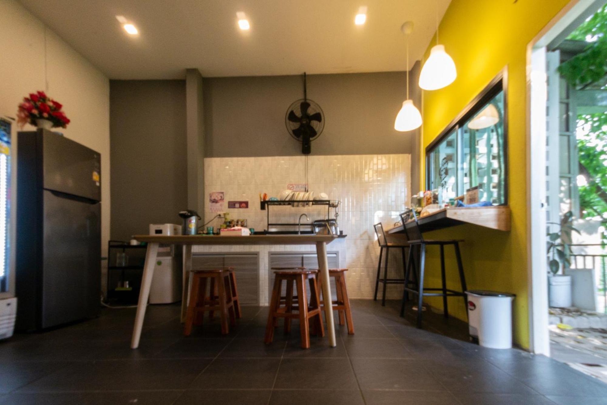 Paknap Hostel Nan Zewnętrze zdjęcie