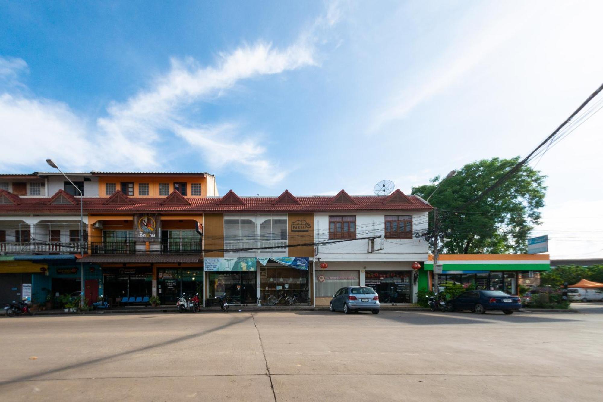 Paknap Hostel Nan Zewnętrze zdjęcie