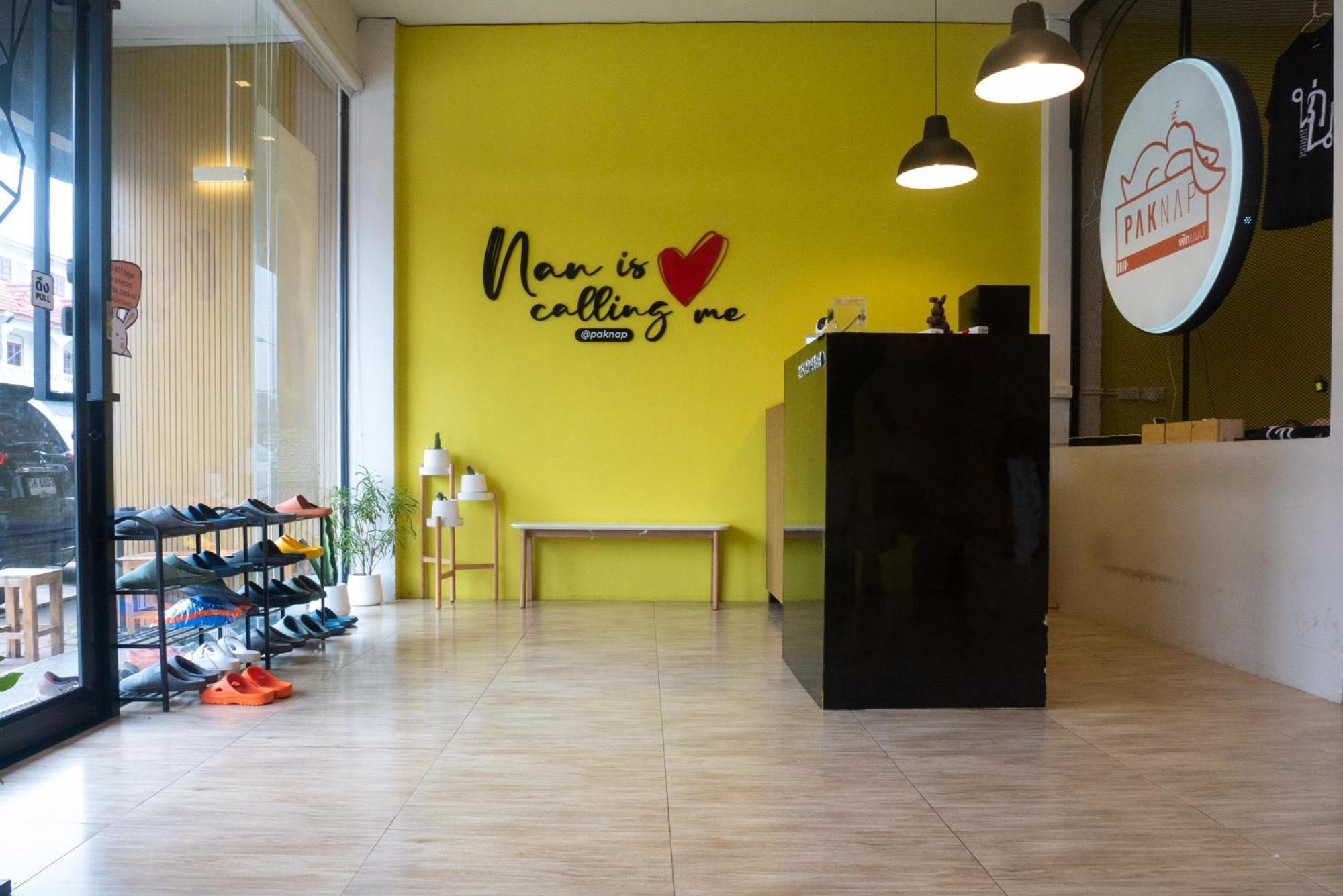 Paknap Hostel Nan Zewnętrze zdjęcie